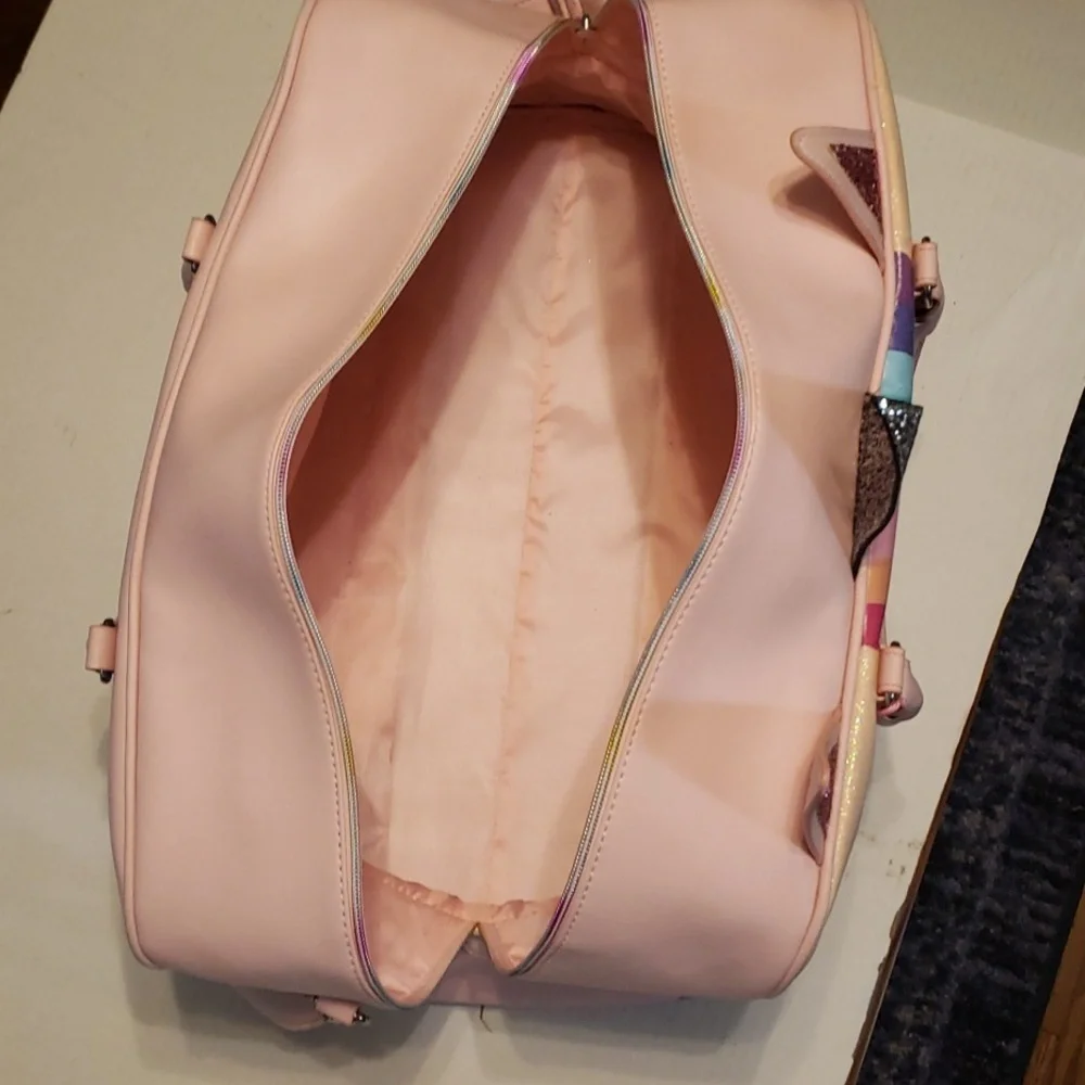 OMG ACCESSORIES Travel bag